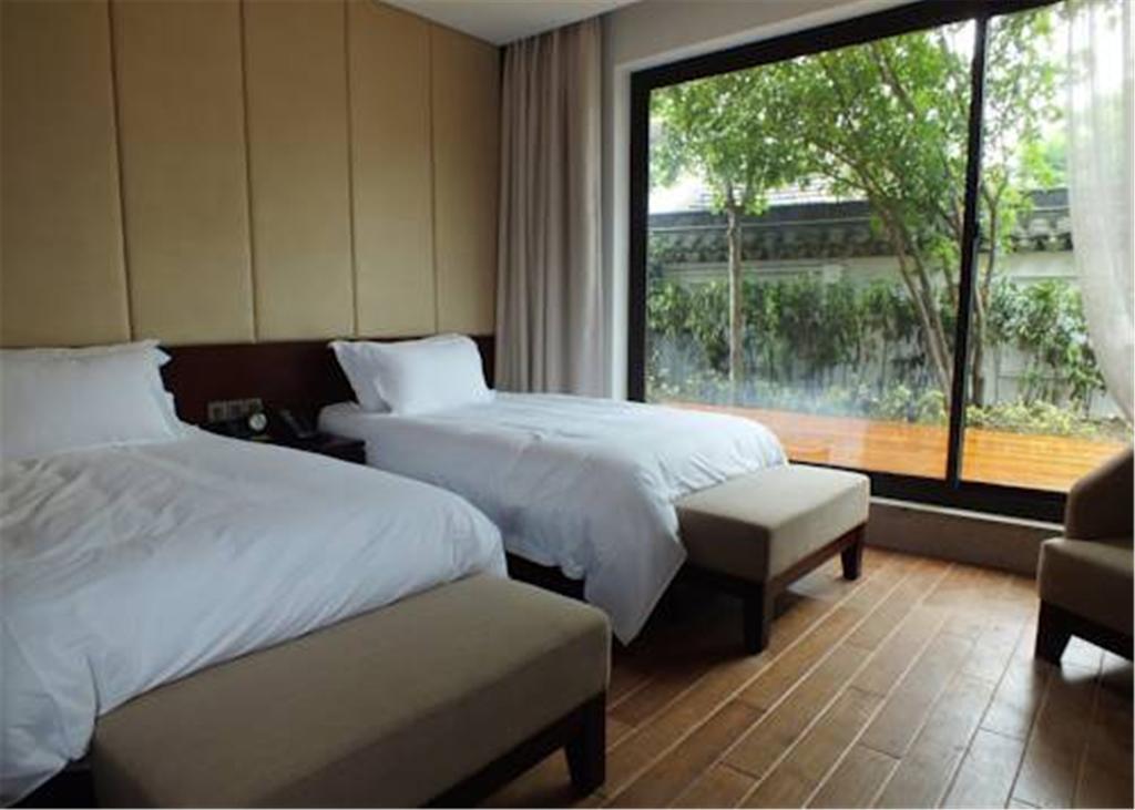 Jiading Garden Hotel